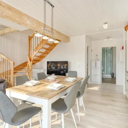 Nice In With 2 Bedrooms And Wifi *
