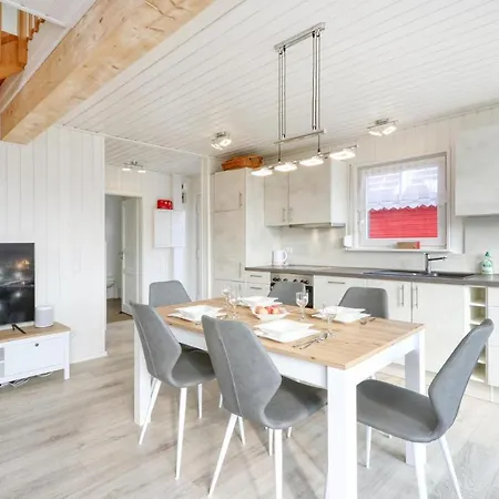 Nice In With 2 Bedrooms And Wifi *